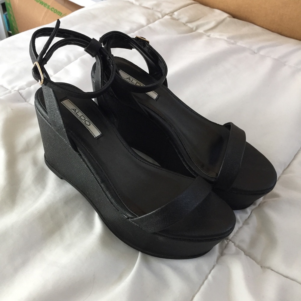 Aldo platform sandals